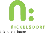 Logo der Großgemeinde Nickelsdorf. Stilisiertes n (kleinbuchstabe) in hellem Grün mit Doppelpunkt. Darunter der Schriftzug Nickelsdorf - Link to the future